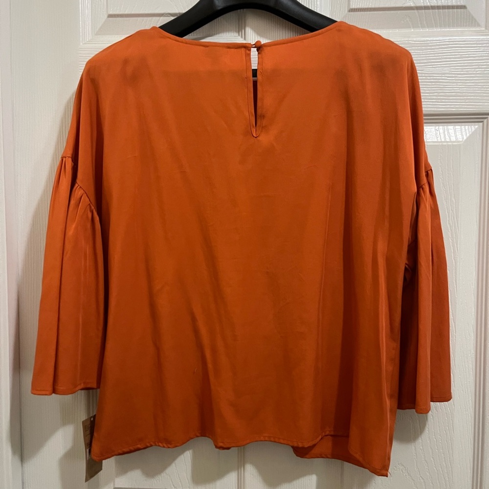 NWT Cremieux Women's Medium Orange Cayenne Long Wide Sleeved Blouse - Picture 4 of 6